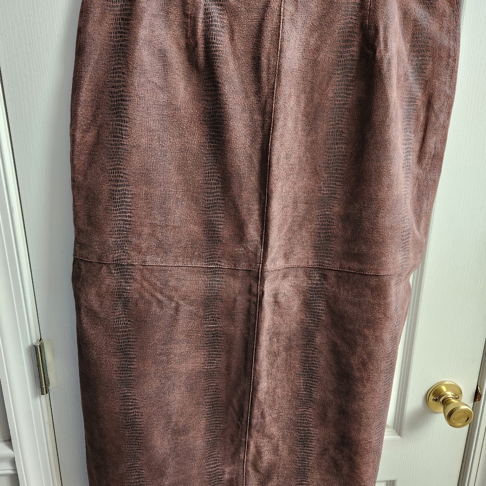 COPY - Snakeskin look leather skirt w slit size 18 - Picture 6 of 10